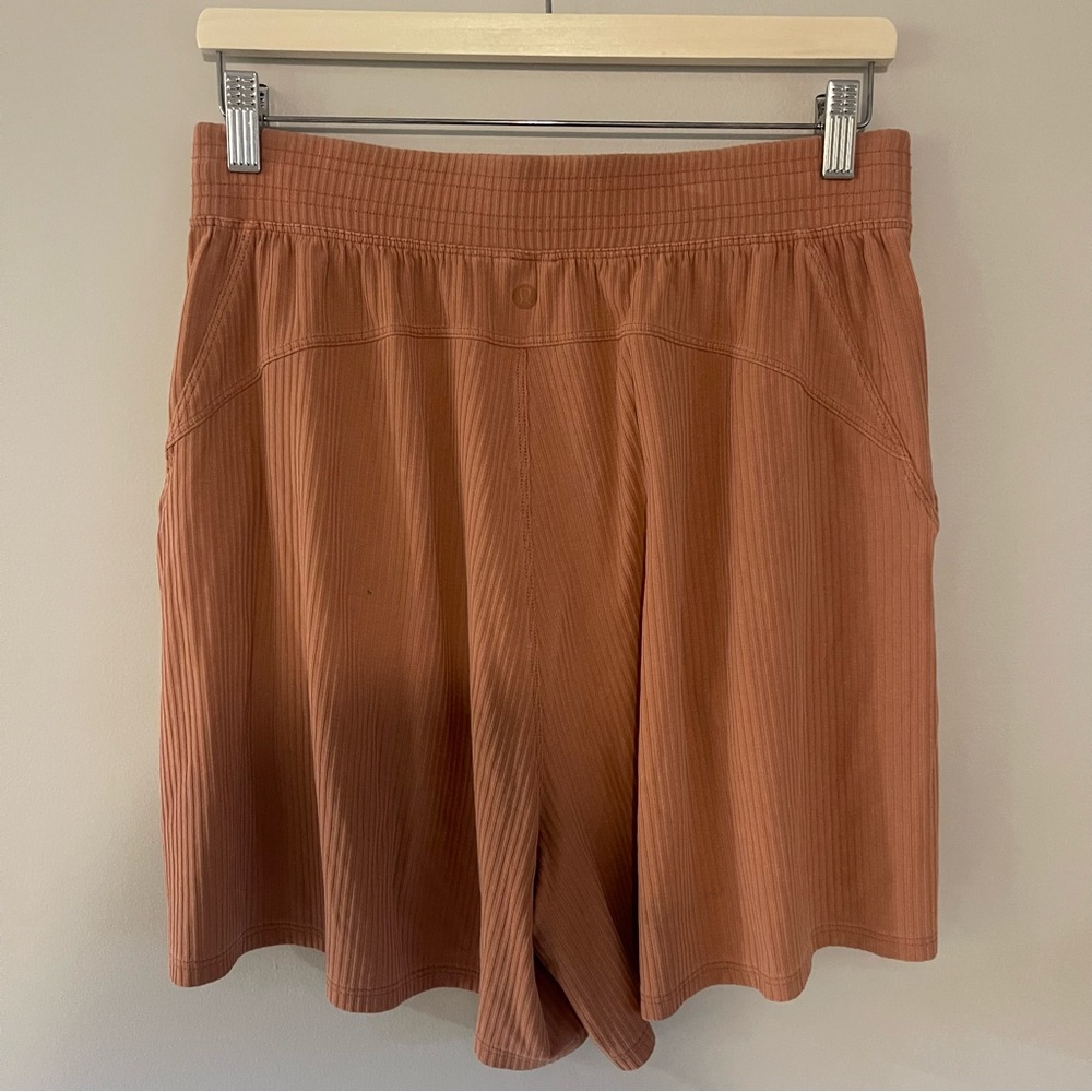 Lululemon LA Ribbed Boxer Short - Picture 2 of 3